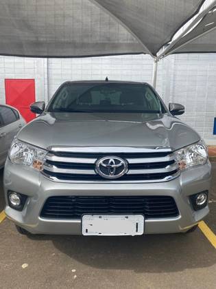 TOYOTA HILUX 2.7 SRV 4X4 CD 16V FLEX 4P AUTOMÁTICO TOYOTA HILUX 2.7 SRV 4X4 CD 16V FLEX 4P AUTOMÁTICO